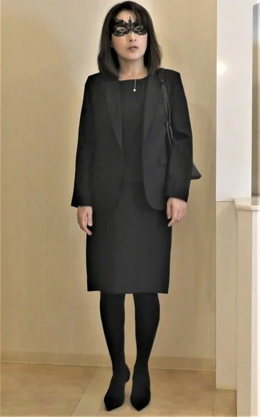 【人妻足コキ射】【個撮】【絶叫熟女】黒タイツ美女の足指を舐めつくす【ゆかこ52才