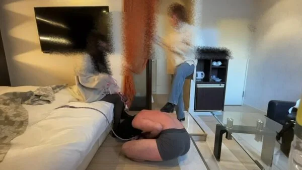M男を容赦なく痛めつけるドS なな様、みやび様