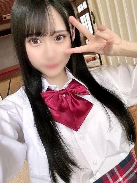 両親のいないキョウダイは異常なほど仲良しで…兄に身体を弄られ口内へチ●ポ挿れられ