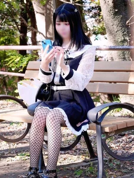 丁度良さげなトー横系メスを肉オナホ扱い。感度が良すぎて即濡れマ●コ。顔に似つかわ