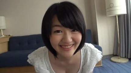 若くて初々しい18歳ペットショップ店員が溢れたマン汁でアソコをベトベトにして喘ぐ