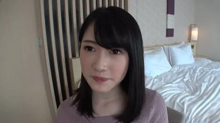 清楚でスレンダー美乳の24歳タレントが初ハメ撮りで押し寄せる快感に何度も絶頂