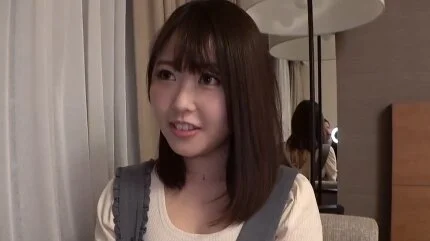 色白清楚の21歳女子大生が初めての撮影で巨根で気持ち良い所を突かれて何度も絶頂