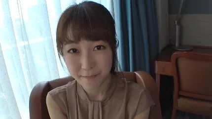 経験少ない清楚系の23歳舞台女優が緊張の初ハメ撮りで喘ぎまくって何度も絶頂