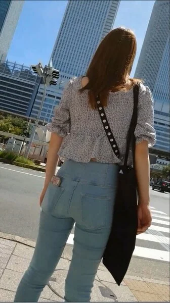 【食べ頃ヒップ】20代ぴちぴちギャルデニム尻10