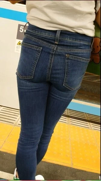 【食べ頃ヒップ】20代デカ尻デニム女子大生5
