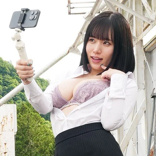 デカパイ巨尻の女教師が校内露出を楽しんでいたので凸!生.徒バレに興奮しチ●ポ咥え