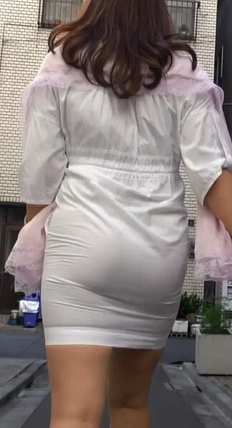 Dさんパート7 パンティーライン 透け 尻