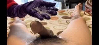 紫サテン手袋ローション手コキ 主観視点