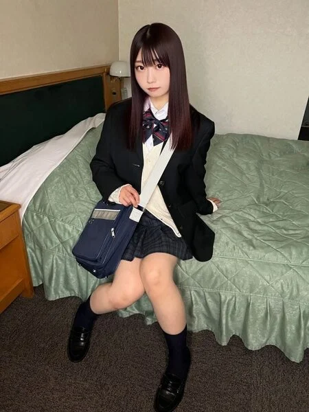 【個人撮影】制服ギャルとパパ活_妊娠不可避中出し×2
