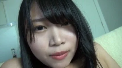 旦那さんとしかエッチしたことがない21歳若妻が試し撮りで初めて他人棒で突かれ悶絶