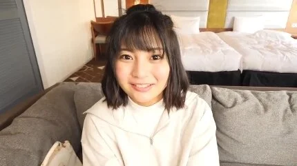 旦那さんの指示で寝取られに来た25歳人妻が巨乳を揺らして他人帽に喘ぎまくる