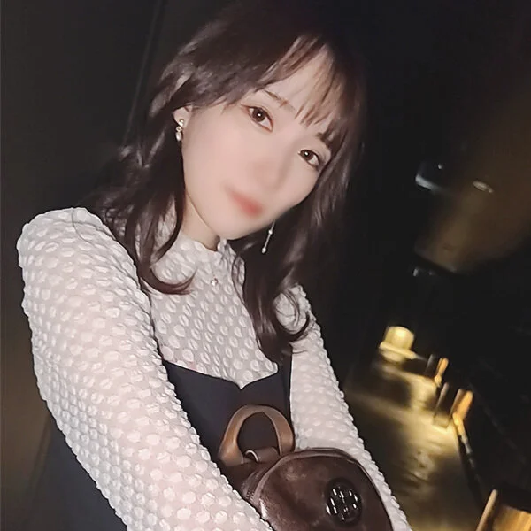 かわいすぎる歯科助手 ゆめ(22) 旅行先の露天風呂で隣に聞こえないようこっそり