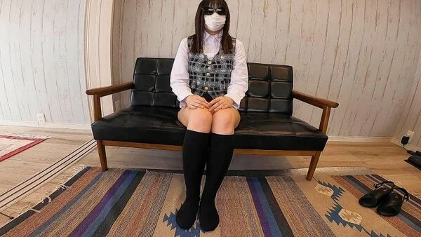 【パンストをはく2】いつものナイハイをはく