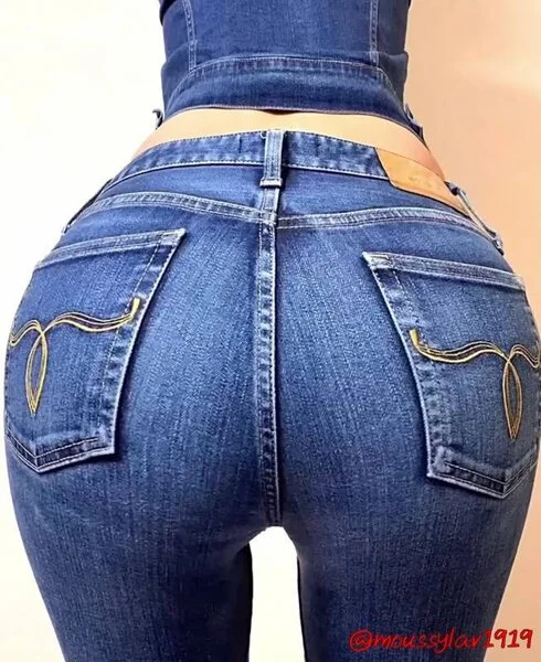 ジーンズ尻に穴開けて突いて!?精液大量に搾り取る❤️ぶっかけ専用デカ尻デニム!
