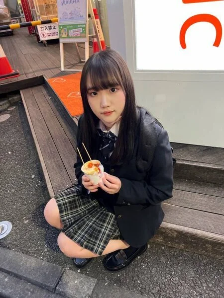 顔出し【個人撮影】じょしこー通いの真面目系ビッチと割り切りデート〜ガチイキ中出し