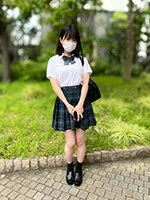 激レア【個人撮影】アイドルの研究生の割り切り映像_ベッドの上でよがり狂って中出し
