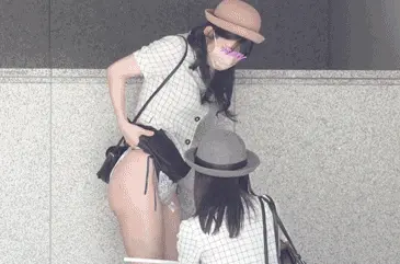 《08びっくり仰天!!外でパンツがずり落ちる赤面大ハプニング!!》《美人バスガイ