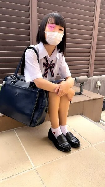 17時間着用【低身長145cm】白パン(フルバック)×制服×黒髪=最強美小女※人