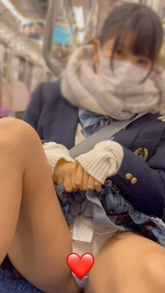■■■■■■日記112 青チェック続・超アイドル級小悪魔清楚系童顔■■を電車内と