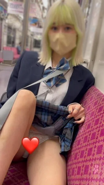 ■■■■■■日記128 初登場!!派手髪の激カワ美脚■■を電車内と■■■内で■■