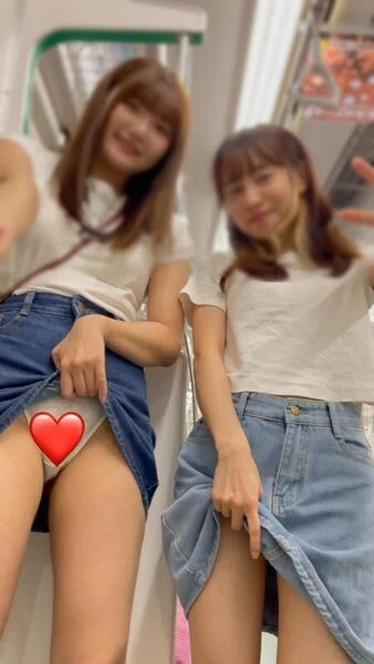 JD■■日記21 あの超仲良し二人組が私服で登場!ペアルックミニスカデニムJDを