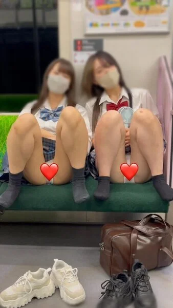 ■■日記148 初登場の仲良し二人組!! ハンディファン持ち今ドキミニスカ■■を