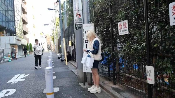 ト〇横の真実35【20歳カフェアルバイトあいりちゃん③】