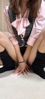 お仕事で臭くなった黒ルーズに真っ白な精子をぶっかけ♡