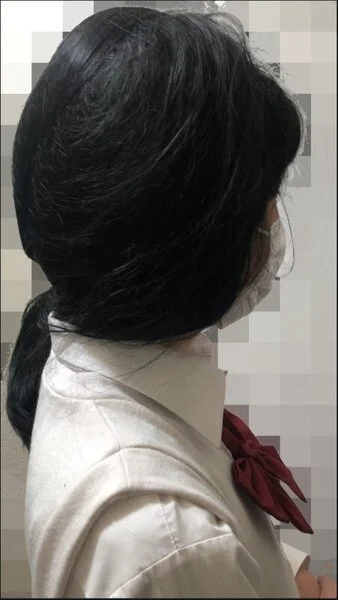 【電車***】【リアル志向】低身長芋っ娘ムッツリちゃん、お触り無抵抗、平気なフリ