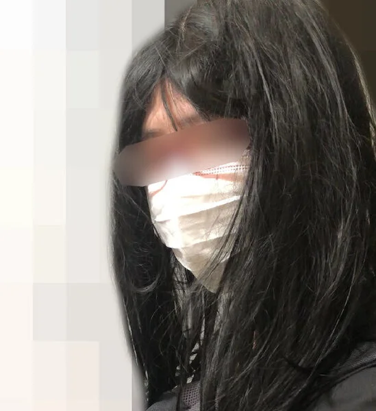 【電車***】【リアル】強気に抵抗してくるメガネの女の子、最後は横からねじ込むっ