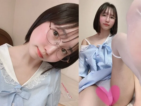 【女子大生】水色ワンピ【エロ自撮り】