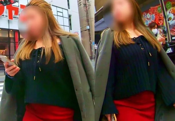 No.366ボリューミー巨乳をユッサユサと上下に跳ねさせて街中を移動中のお姉さん