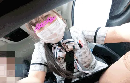 高級ディーラーの美人販売員さん 大股開きでがっつりパンモロ撮れました