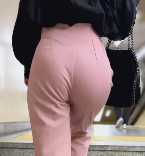 《やはりこのパンツは最強だ!美人で美スタイルという最高なモデル》