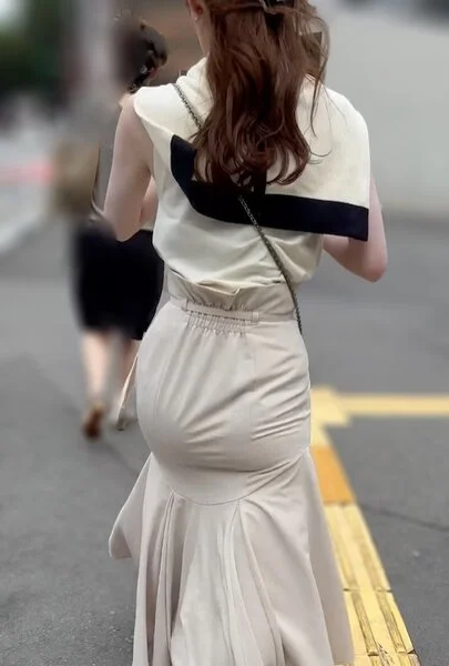 《白人レベルの真っ白な美肌!重厚感ある美巨尻が揺れまくる》