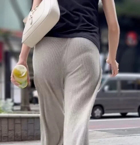 《久々に感じたニットパンツの良さ②!清楚系美女のニットパンツ》