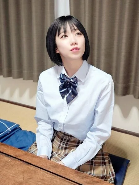 やせ型パイパンの今どき美 少 女のオイルマッサ■■■■…スク水に姿で無毛マ●コに