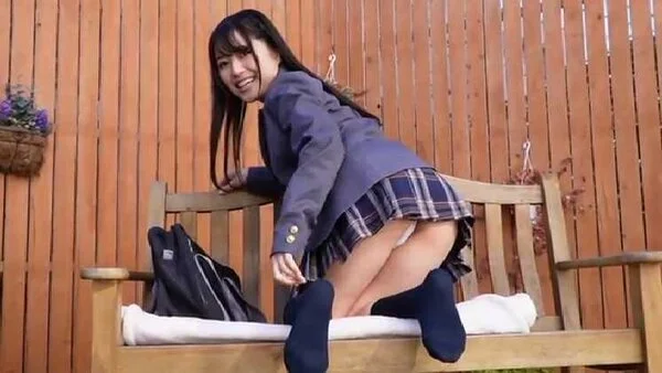 NUDV-004 彼女の中身 桐原ゆあ