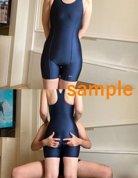 紺色光沢バッチリなsprinterのスパッツ型のスク水に白濁液をぶっかける