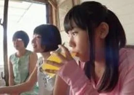 パイパンちゃん3人と乱交セックス