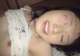パジャマの彼女にこっそりイタズラ‼