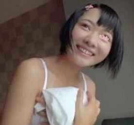 ショートで可愛い貧乳ちゃんが面接にやってきた‼