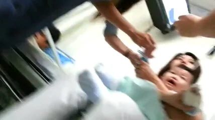 病院ナースのパンチラ