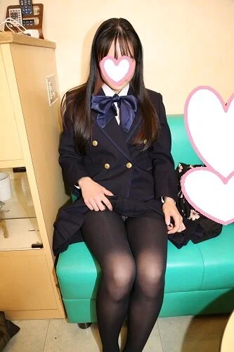 19歳引きこもり美脚美■■💛③(青緑タイツ+制服+黒タイツ)100枚