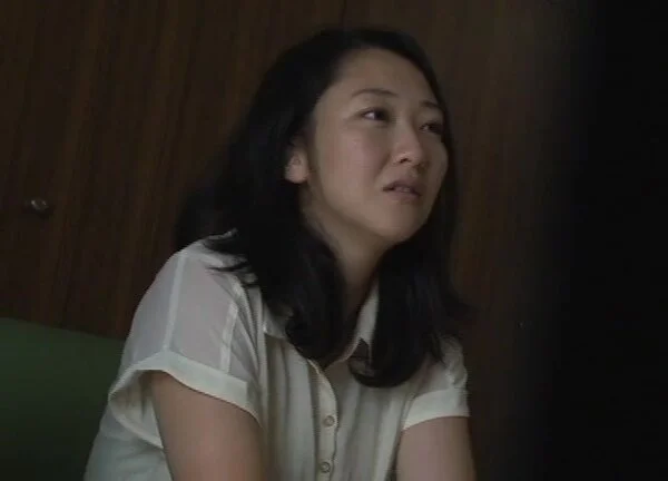 嫌がる人妻にムリヤリ生中出し!みき