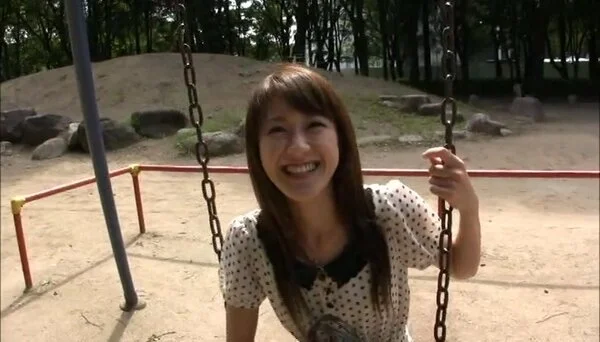 高級住宅街の公園で見かけた美人園児ママをナンパ!Case.2