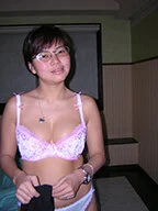 木之元温子 23歳 コンビニ店員