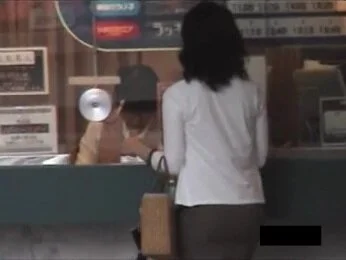 映画館でOLを■■ 2