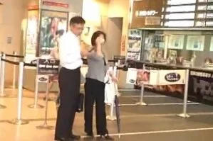 映画館でOLを■■ 3